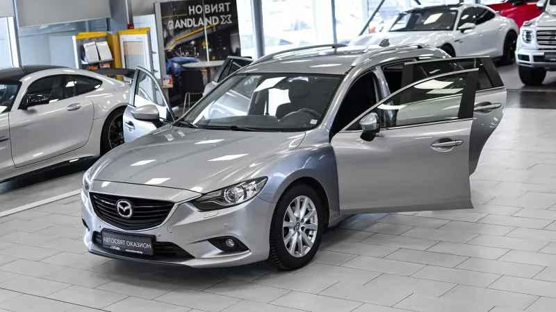 Mazda 6 Sport Combi 2.2 SKYACTIV-D Automatic Image 1