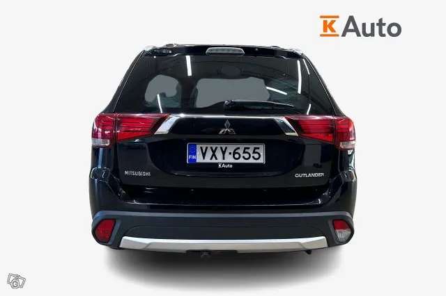 Mitsubishi Outlander 2,2 DI-D Intense AT 4WD 5P / Adapt. Cruise / Vetokoukku / Suomi-auto / Image 3