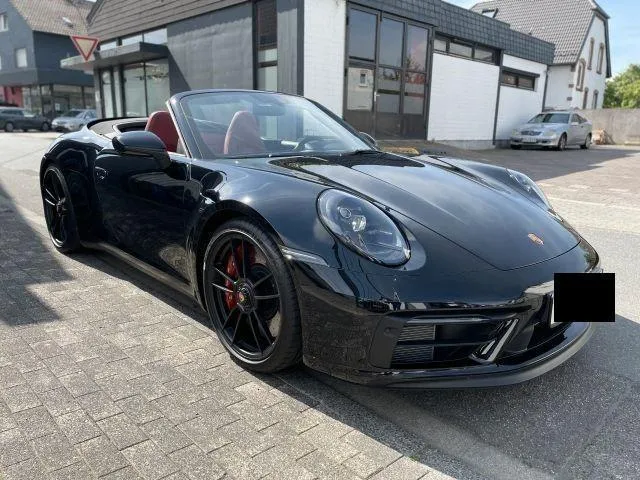 PORSCHE 911 Image 2