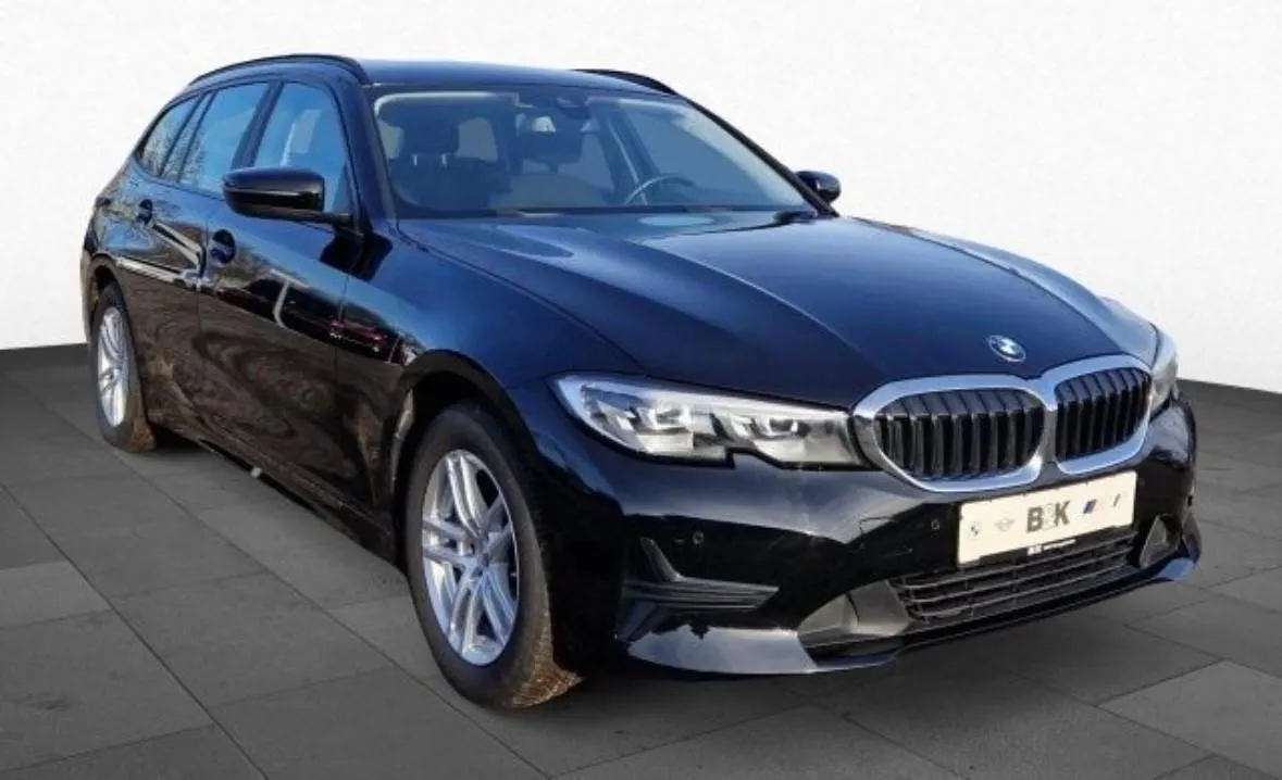 BMW Serie 3 318i Touring Business Advantage Image 4